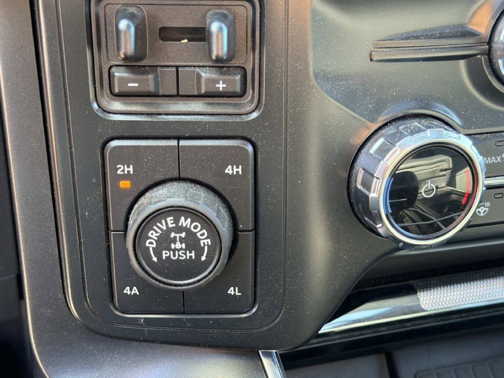 Used 2022 Ford F150 Raptor w/ Equipment Group 801A High AWD/4WD image 32