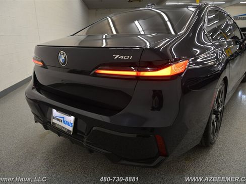 Used 2023 BMW 740i RWD image 44