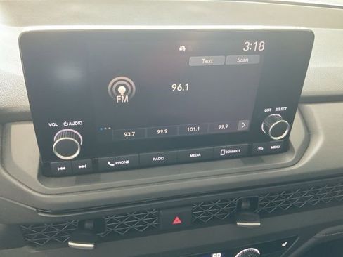 Certified 2023 Honda Accord EX image 16