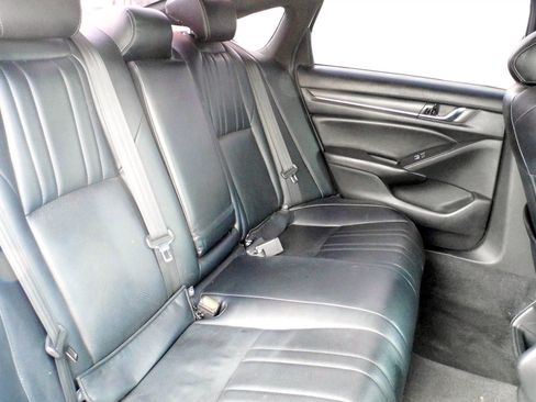 Used 2022 Honda Accord Sport image 11