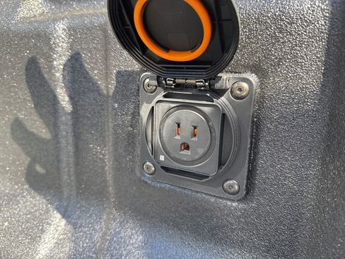 New 2026 GMC Canyon Denali image 57