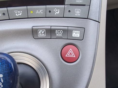 Used 2013 Toyota Prius Three FWD image 12
