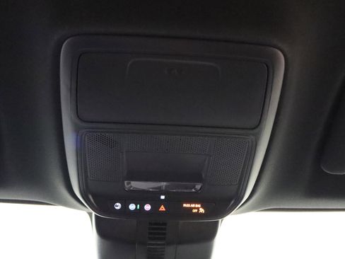 New 2026 Chevrolet Traverse LT w/ Midnight/Sport Edition FWD image 28