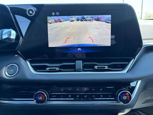 New 2026 Chevrolet Equinox LT w/ Convenience Package II FWD image 16