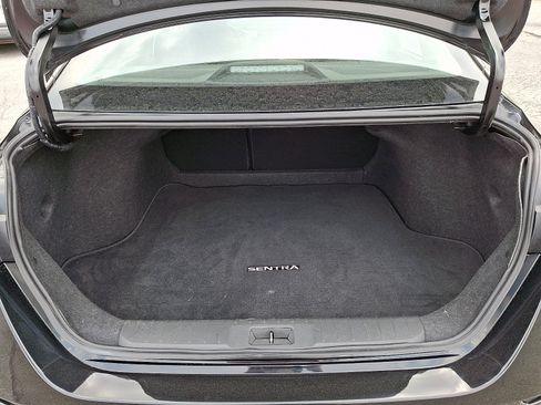 Used 2024 Nissan Sentra SV image 28