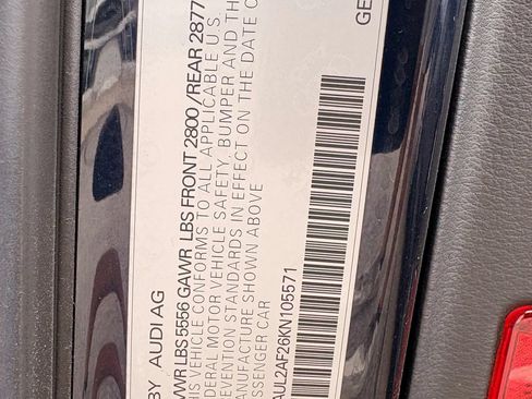 Used 2025 Hyundai Venue SEL FWD image 34