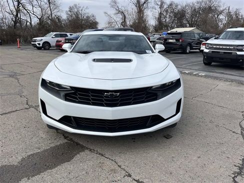 Used 2022 Chevrolet Camaro LT image 8