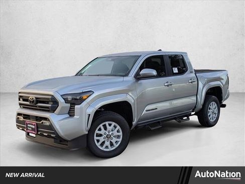 Used 2025 Toyota Tacoma SR5 AWD/4WD image 1