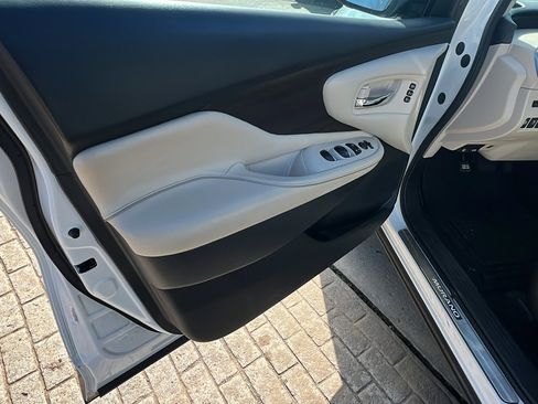 Used 2020 Nissan Murano Platinum image 14