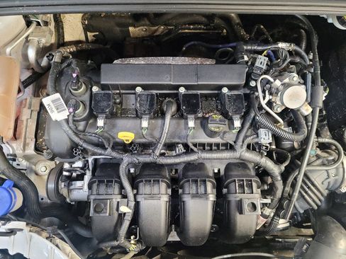 Used 2016 Ford Focus SE FWD image 30