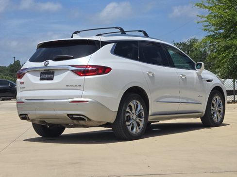Used 2018 Buick Enclave Avenir w/ Avenir Technology Package FWD image 5