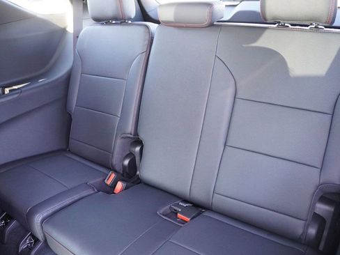 New 2026 Chevrolet Traverse Z71 w/ Driver Confidence Package image 12