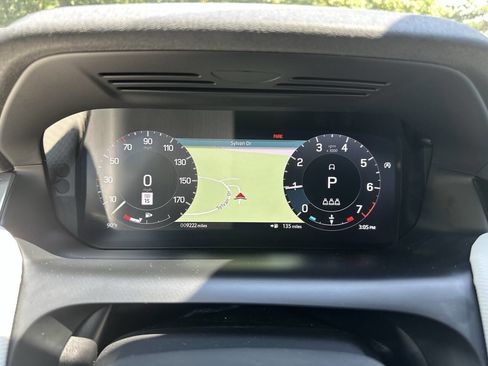 Used 2023 Land Rover Discovery Sport S R-Dynamic image 24