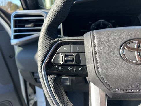 Used 2025 Toyota Sequoia Platinum image 21