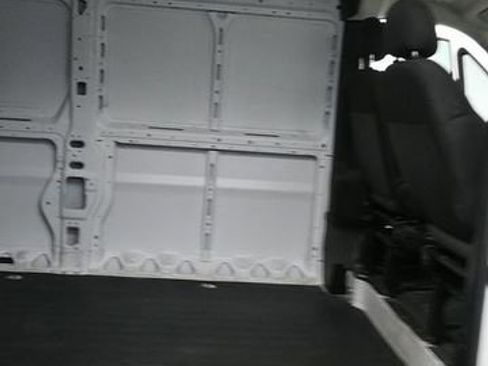 Used 2025 RAM ProMaster 2500 w/ Convenience Group FWD image 11