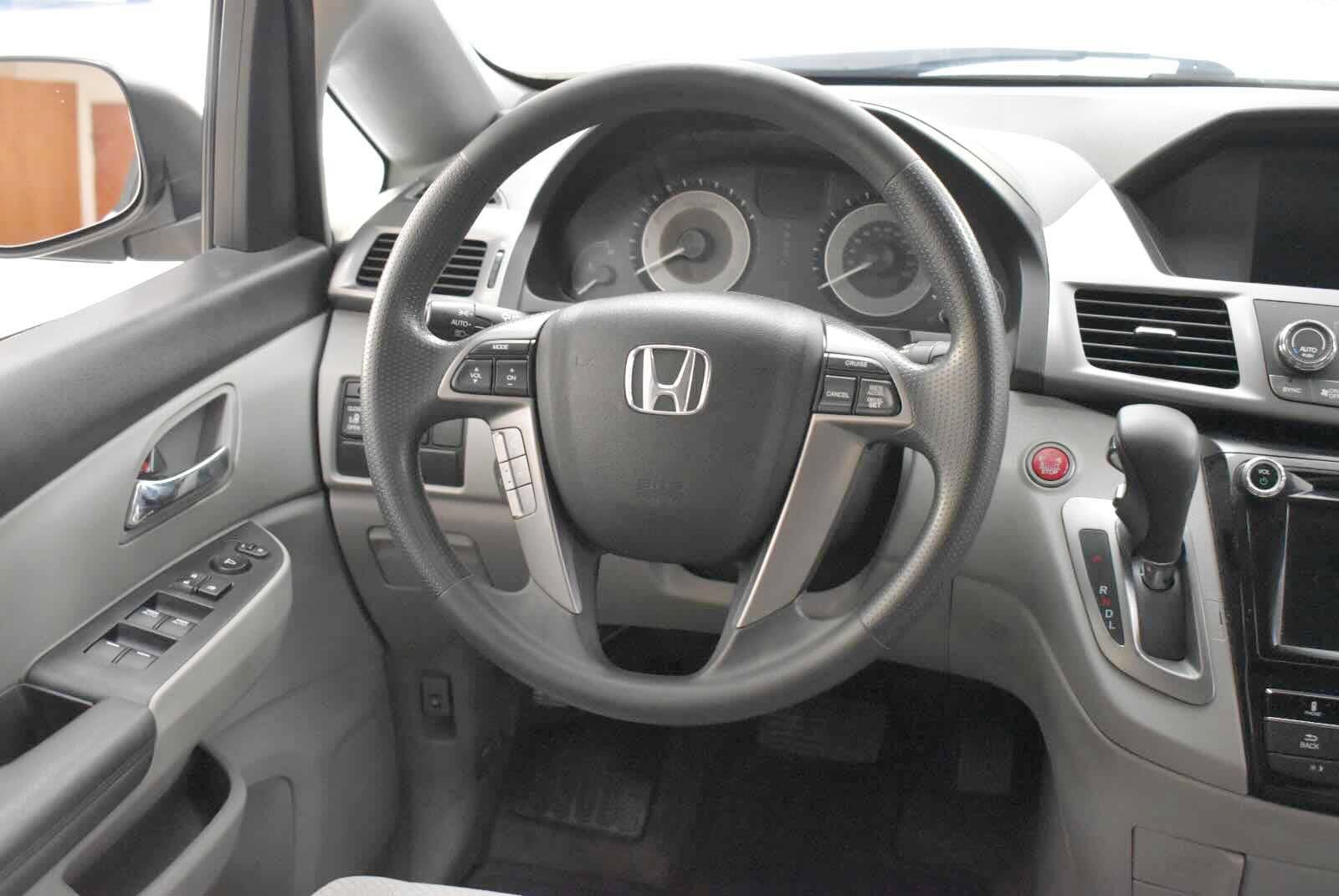 Used 2015 Honda Odyssey EX image 17
