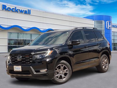 Certified 2024 Honda Passport TrailSport image 1
