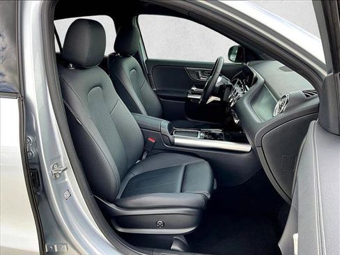 Used 2026 Mercedes-Benz GLA 250 image 9