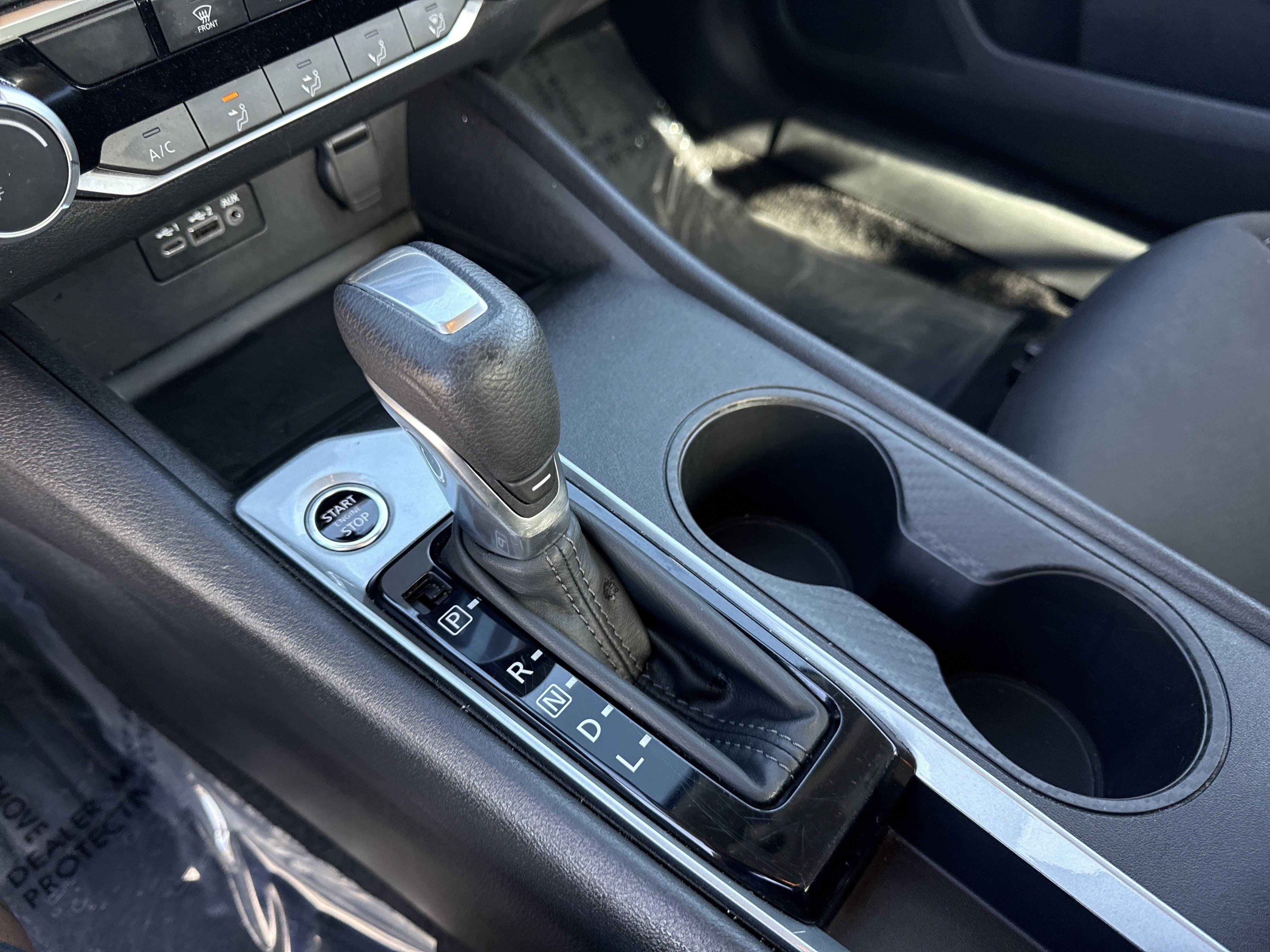 Used 2025 Nissan Altima 2.5 SV FWD image 24