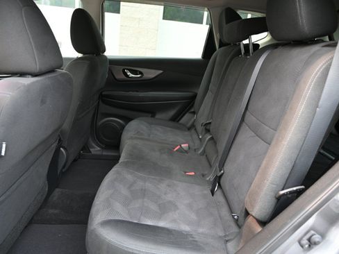 Used 2015 Nissan Rogue SV AWD/4WD image 15