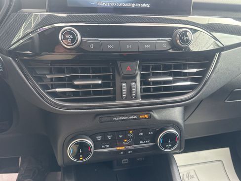 Used 2025 Ford Escape ST-Line FWD image 28