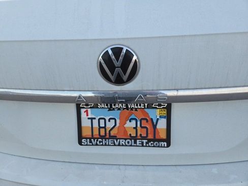 Used 2021 Volkswagen Atlas SE image 23