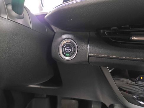 Used 2023 Buick Envision Essence image 15