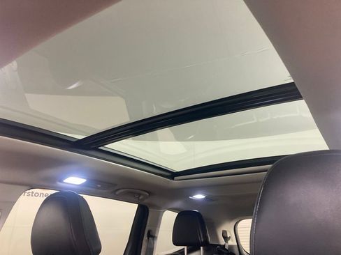 Used 2023 Subaru Ascent Touring image 15