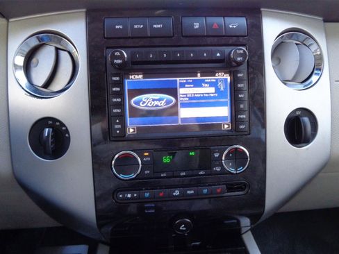 Used 2013 Ford Expedition EL Limited AWD/4WD image 18