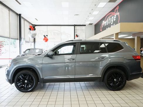 Used 2018 Volkswagen Atlas SEL AWD/4WD image 3