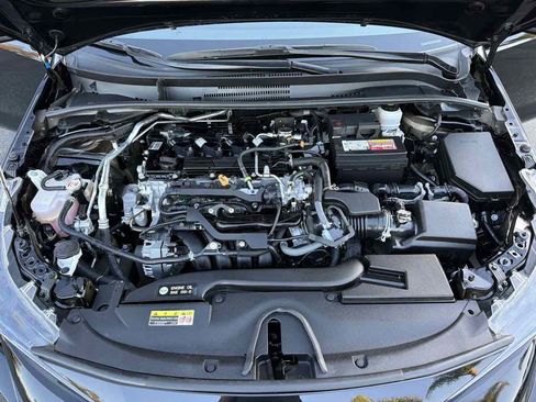 Used 2025 Toyota Corolla LE FWD image 25