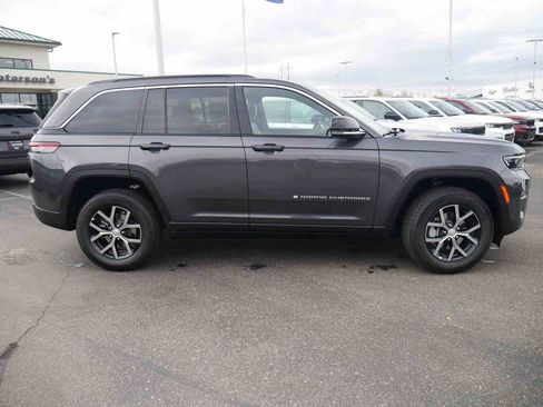 New 2025 Jeep Grand Cherokee Limited image 20