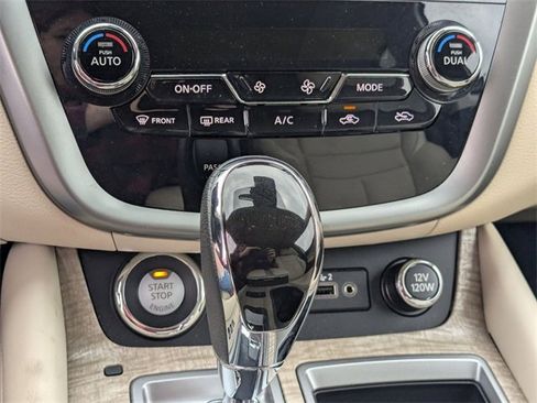 Used 2024 Nissan Murano SL image 20