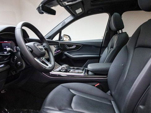 Used 2023 Audi Q7 3.0T Prestige w/ Prestige Package image 19