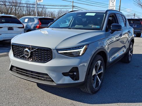 New 2026 Volvo XC40 B5 Plus w/ Protection Package Premier image 2