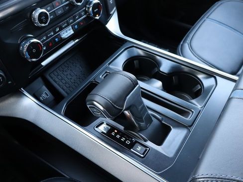 Used 2025 Ford F150 Platinum image 32