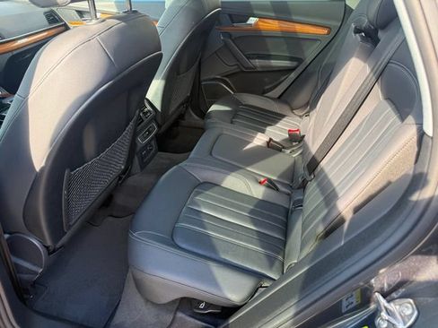 Used 2023 Audi Q5 2.0T Premium Plus AWD/4WD image 25