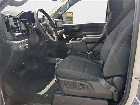 New 2025 GMC Sierra 2500 SLE w/ Max Trailering Package AWD/4WD image 4