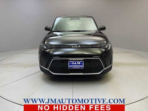 Used 2025 Kia Soul LX image 8