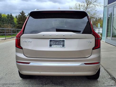 New 2026 Volvo XC90 T8 Ultra w/ Protection Package AWD/4WD image 4