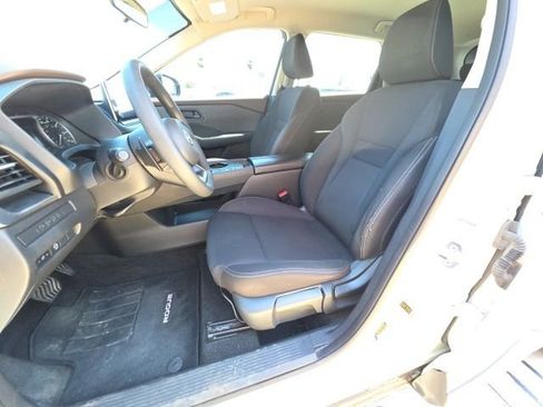 Used 2023 Nissan Rogue S FWD image 13