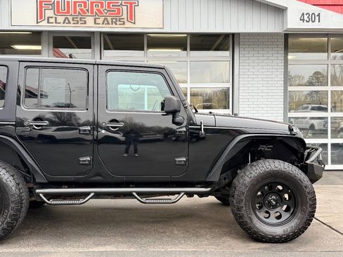 Used 2016 Jeep Wrangler Unlimited Sport w/ Connectivity Group image 10