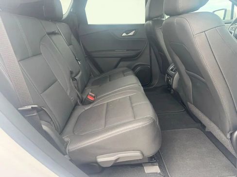 Used 2022 Chevrolet Blazer LT w/ Sound & Technology Package AWD/4WD image 17