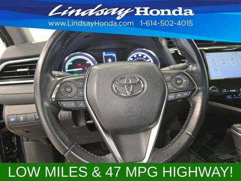 Used 2018 Toyota Camry SE FWD image 15