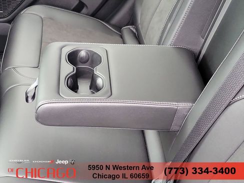 New 2025 Jeep Grand Cherokee Altitude AWD/4WD image 12