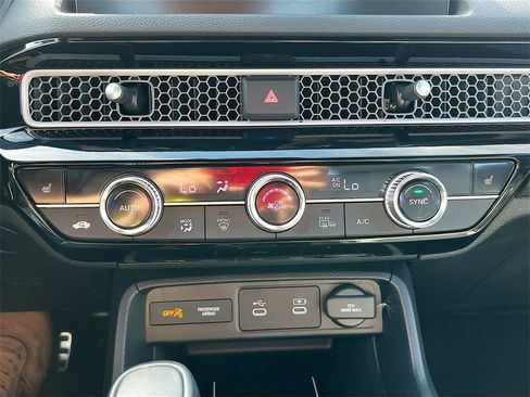 Used 2025 Honda Civic Sport Touring image 16