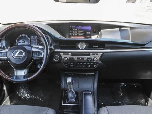 Used 2018 Lexus ES 350 w/ Navigation System Package FWD image 14