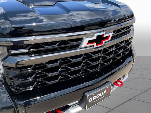 Used 2024 Chevrolet Silverado 1500 ZR2 AWD/4WD image 29