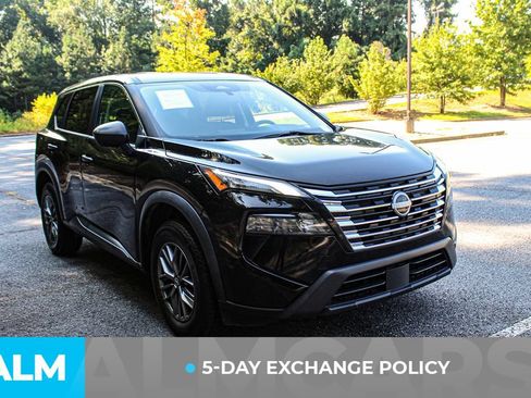 Used 2024 Nissan Rogue S AWD/4WD image 3