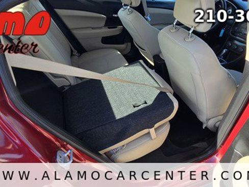 Used 2012 Chrysler 200 Touring image 21